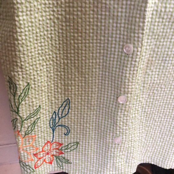 Susan Graver vintage gingham with embroidery florals seersucker shirt L - Picture 5 of 5